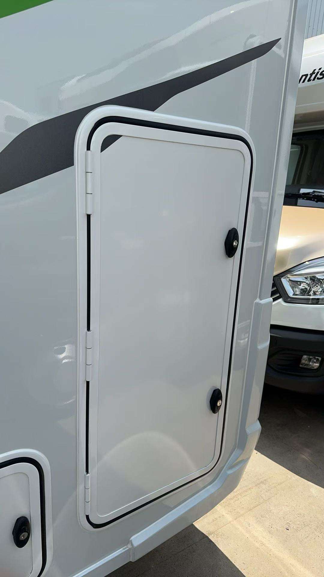 Factory Replaced Aluminum RV A - огляд і ціна Luggage